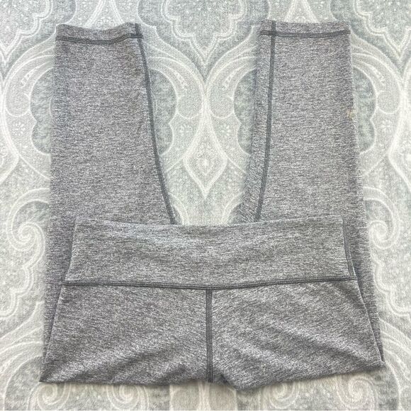 Lululemon Wunder Under Crop  - Picture 3 of 7